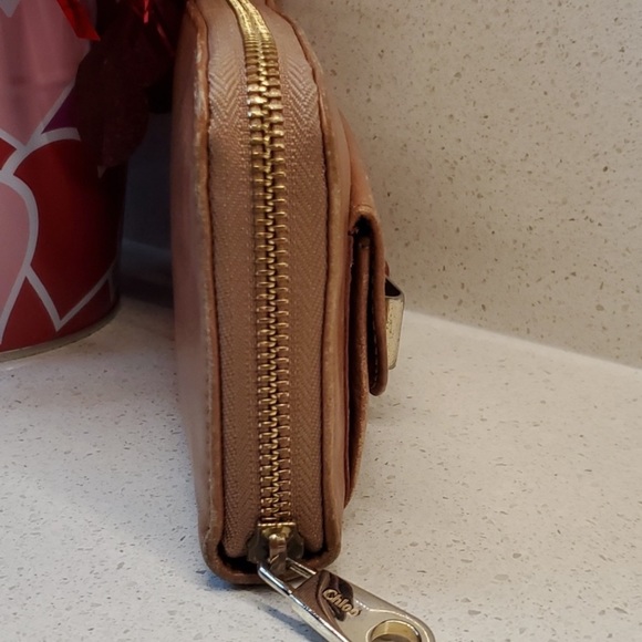Chloe Lily Long Wallet 💯 % authentic!! - Picture 4 of 10
